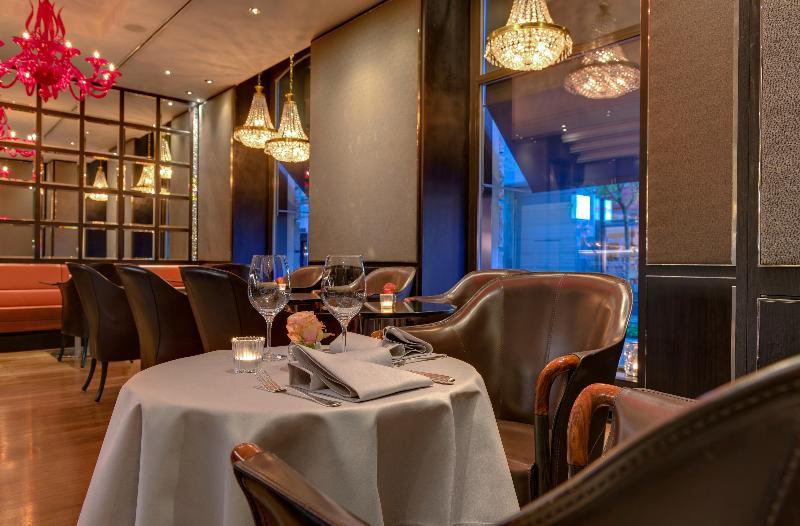 Hotel Schweizerhof Zuerich Экстерьер фото Interior of the restaurant