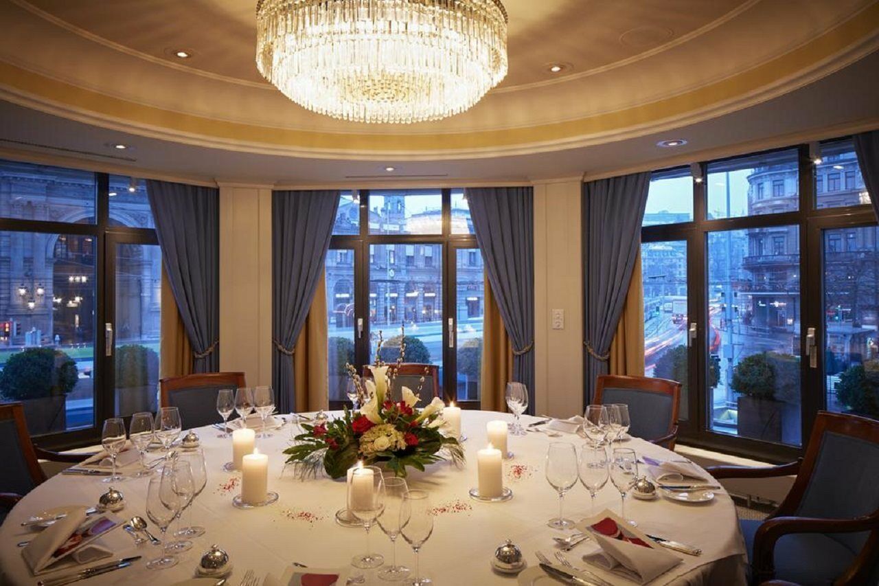 Hotel Schweizerhof Zuerich Экстерьер фото The Club at The Ivy